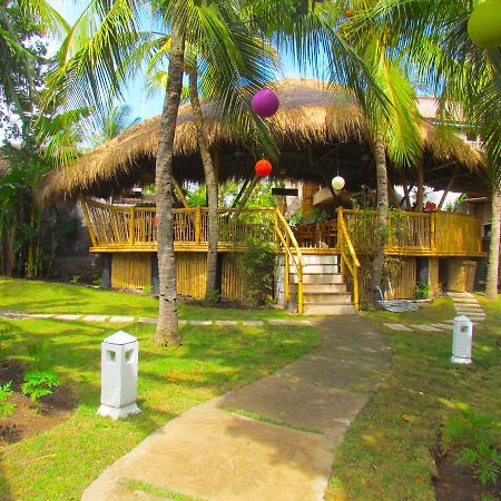 Hobbit'S House Homestay Banyuwedang Exterior foto
