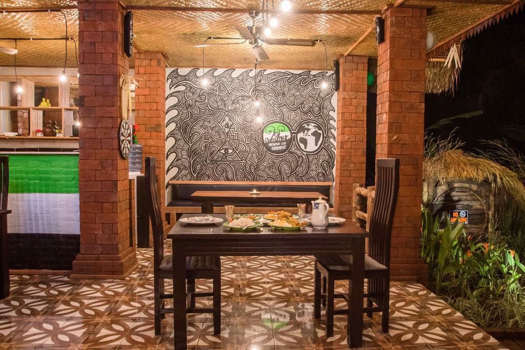 Hobbit'S House Homestay Banyuwedang Exterior foto