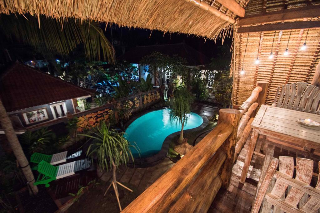 Hobbit'S House Homestay Banyuwedang Exterior foto