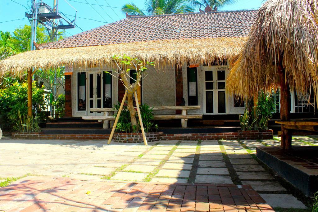 Hobbit'S House Homestay Banyuwedang Exterior foto